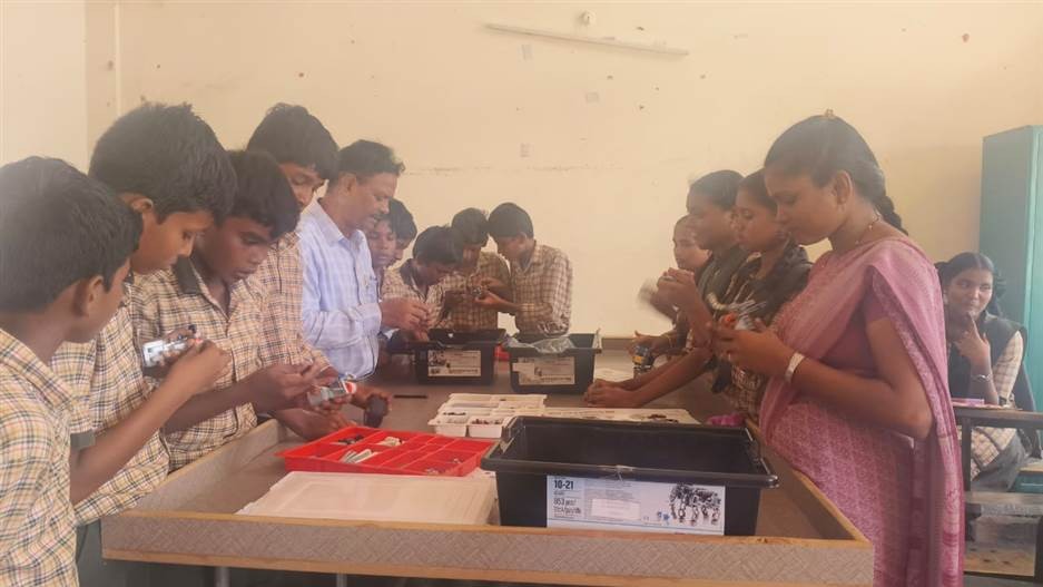 Teaching Robotics 13